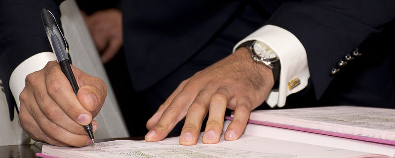 SUCCESSION, ACTE DE NOTORIÉTÉ ET CONFINEMENT