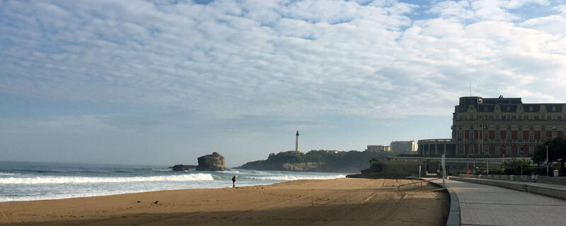 FARNIENTE À BIARRITZ : PAS DE MISE EN CONCURRENCE POUR L’OCCUPATION DU DOMAINE PRIVÉ !