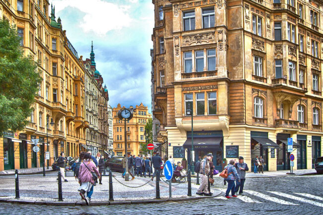 LA CESSION GLOBALE D’UN IMMEUBLE COMPRENANT UN LOCAL COMMERCIAL EXCLUE DU CHAMP D’APPLICATION DU DROIT DE PRÉFÉRENCE DU LOCATAIRE COMMERCIAL ? OUI, MAIS PAS SEULEMENT…